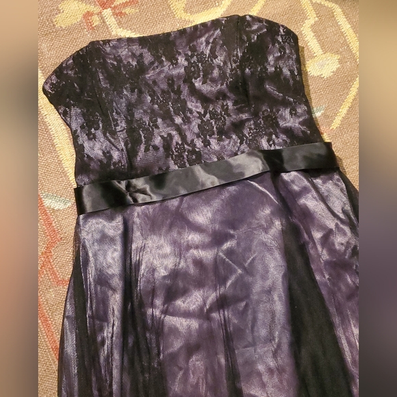 Strapless purple and black prom party gown - Picture 3 of 5